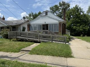 982 Dan St, Akron, OH 44310