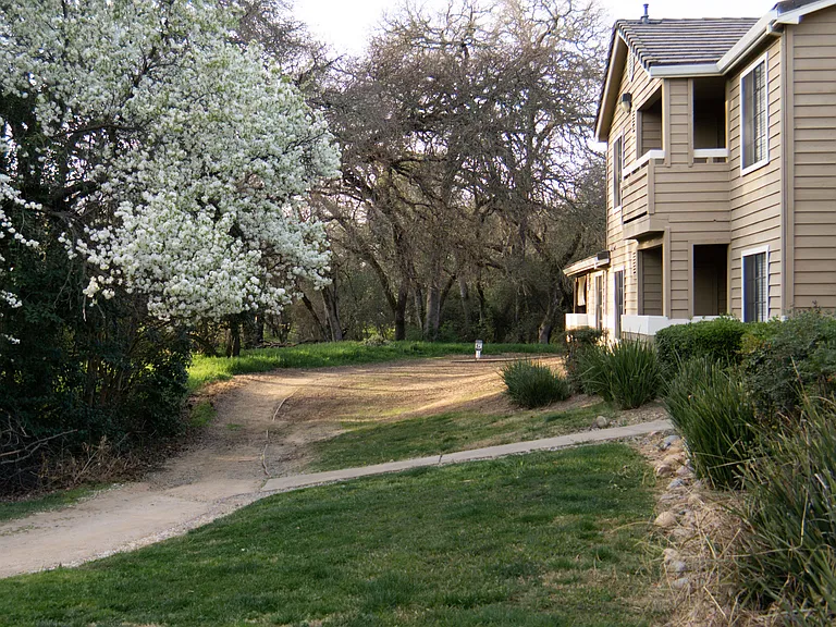 The Oaks At Stock Ranch — Photo 9