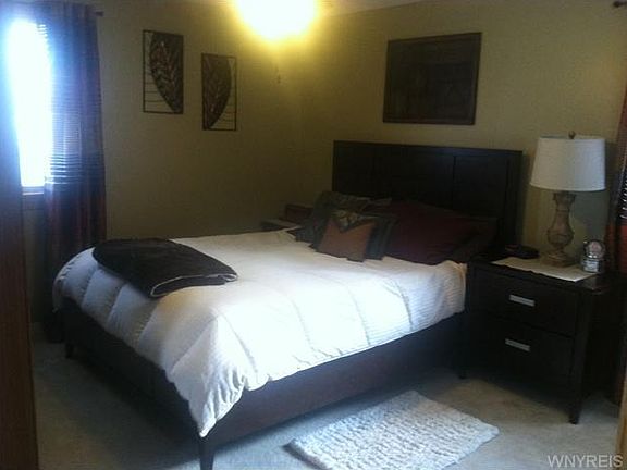 5th image of 191 Woodcrest Dr