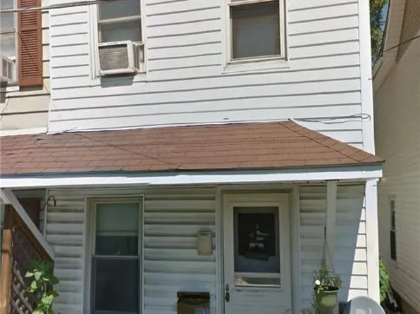 1113 Railroad St, Catasauqua, PA 18032