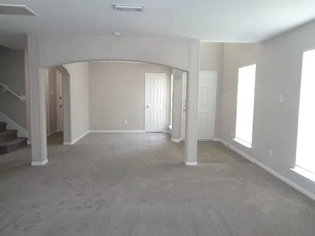 9503 Wyatt Oak Ln — Photo 5