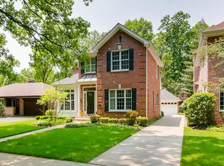 906 S Hamlin Ave, Park Ridge, IL 60068