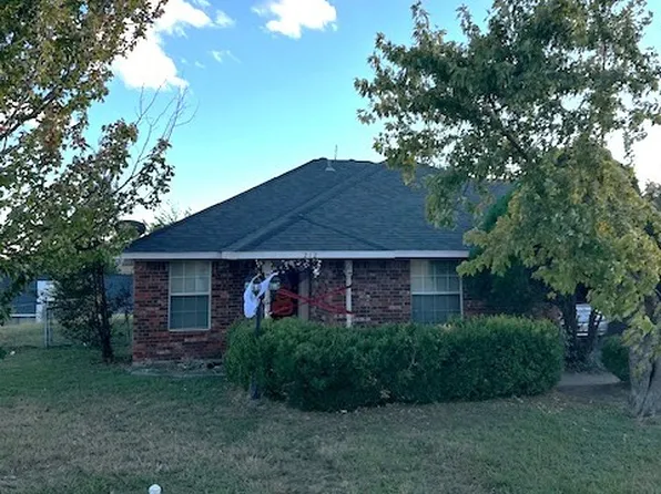 212 Ridgetop Ct, Blue Ridge, TX 75424