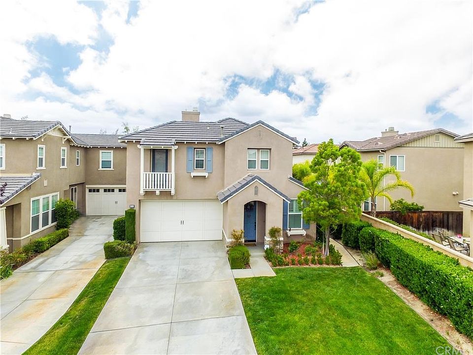 1st image of 40291 Bellevue Dr