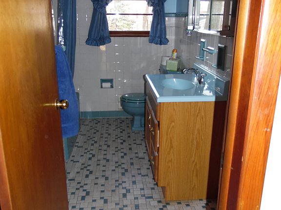 3rd image of 36 Wildwood Way