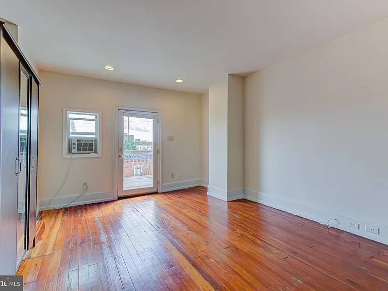 1823-1825 S Broad St #2 — Photo 25