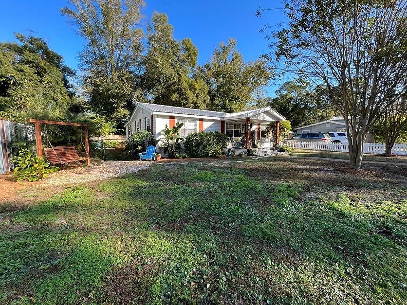 1st image of 165 24th Ave
