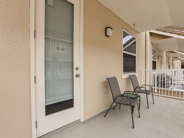 661 Hangnest Ln — Photo 21
