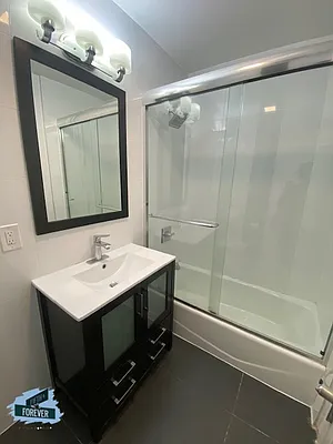 Rented by Fifth & Forever LLC | media 9