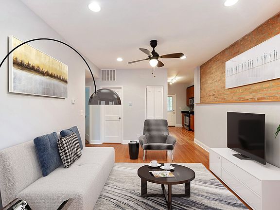 4th image of 3616 W Wilson Ave #3616-2