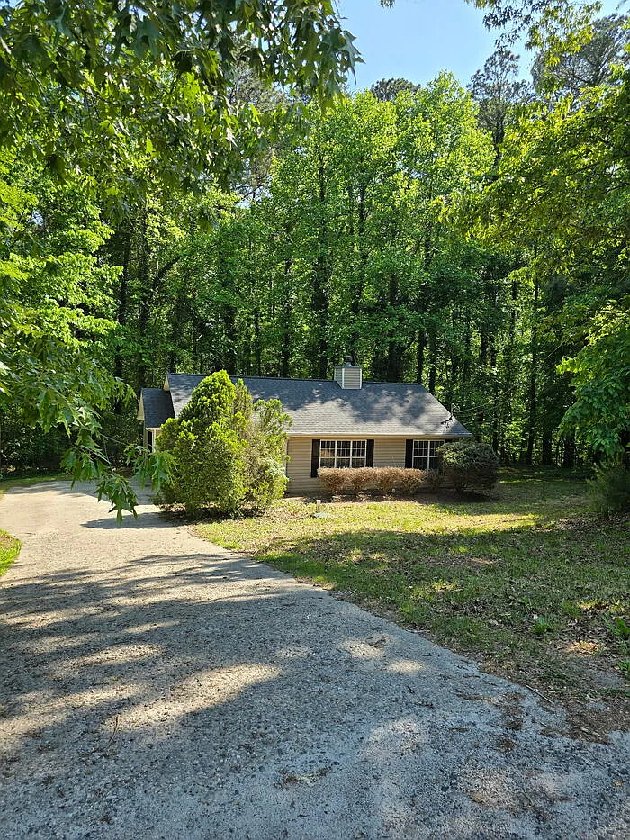 3 bed, 2.0 bath, 1200 sqft, $1,950 — Photo 1