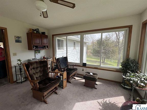 4th image of 301 Myrick St