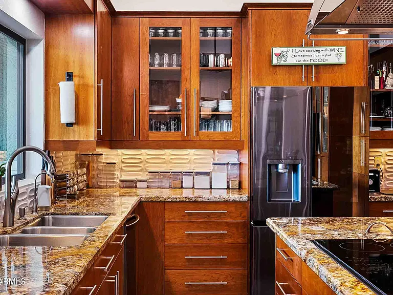 1202 W Aster Dr — Photo 11