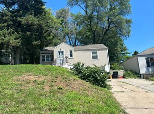 9513 N 31st St, Omaha, NE 68112