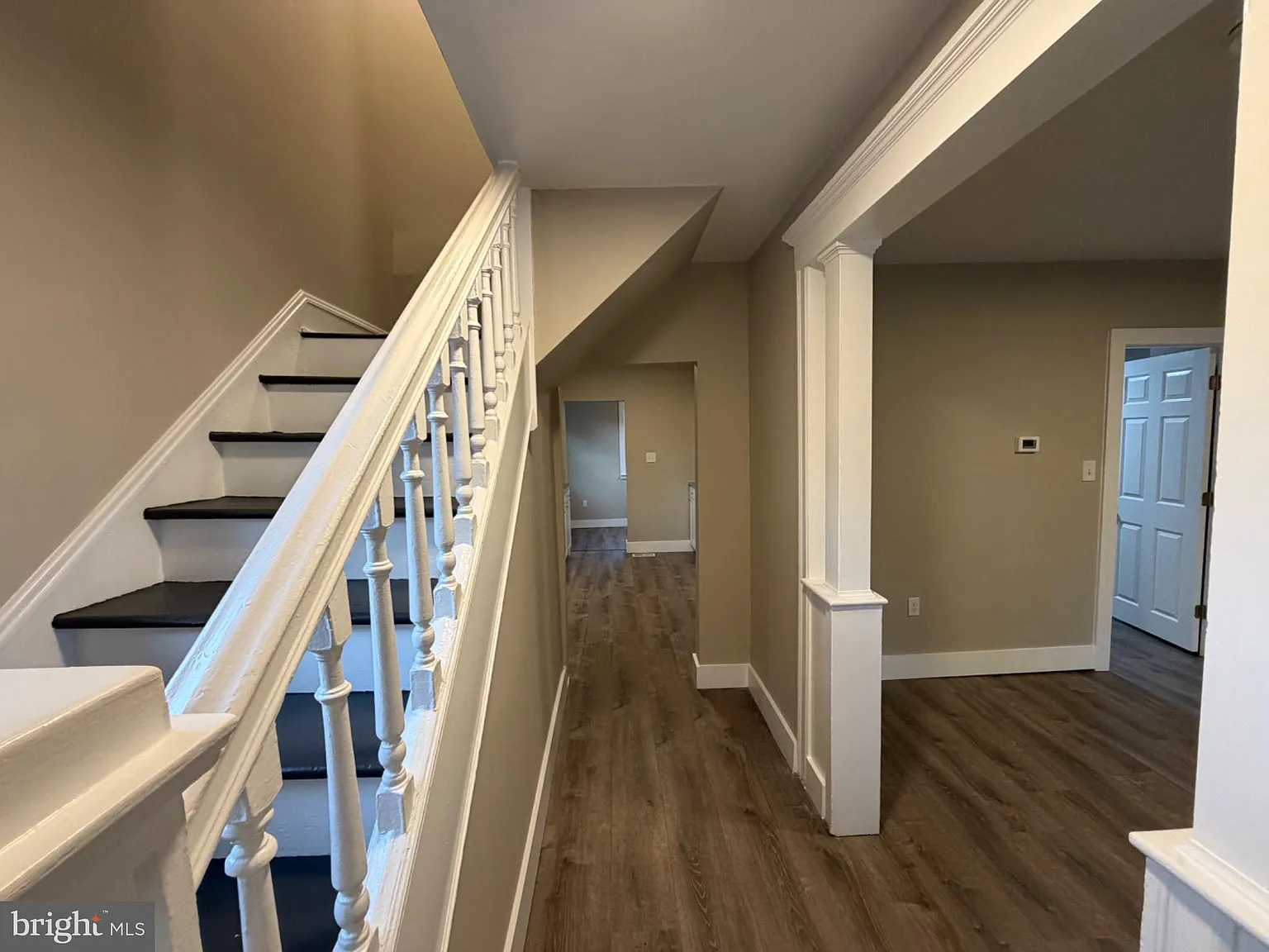 4 bed, 1.0 bath, 1264 sqft, $2,600 — Photo 2