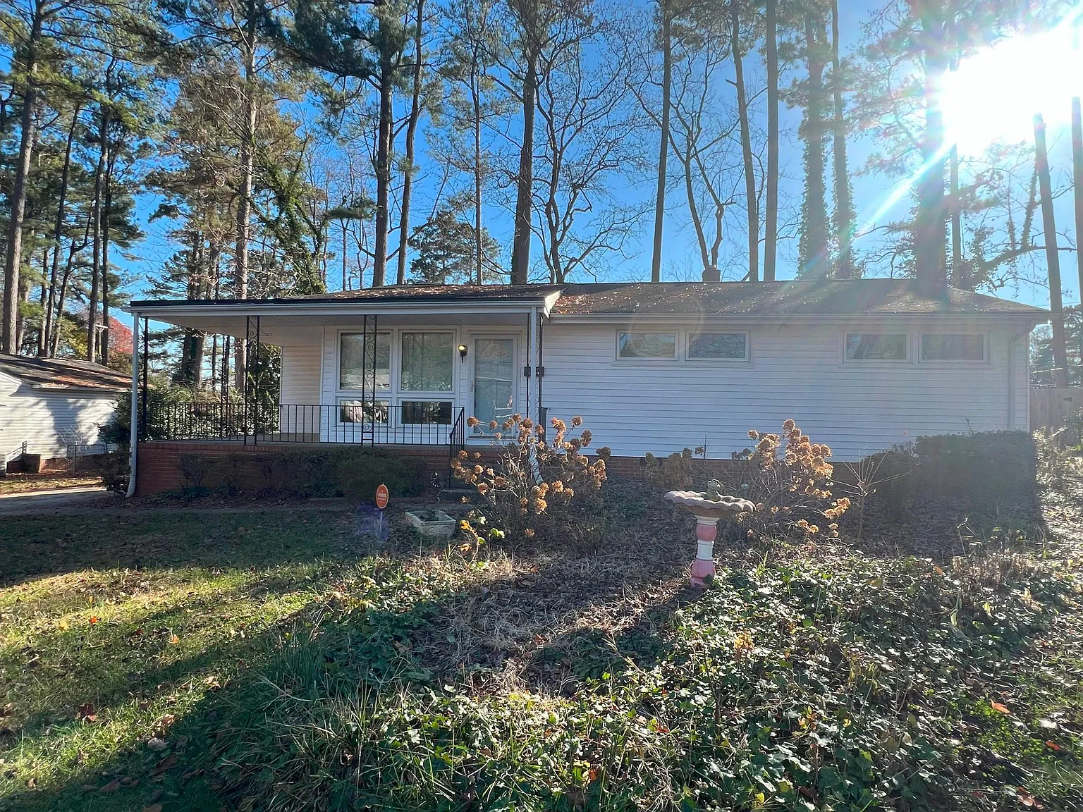 3 bed, 1167 sqft, $1,995 — Photo 2