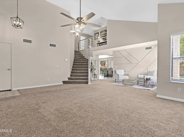 338 N COBBLESTONE Street, Gilbert, AZ 85234