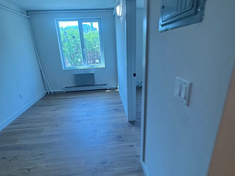 16 Wade Sq #5E — Photo 8