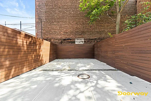 Rented by Doorway NYC, LLC | media 24