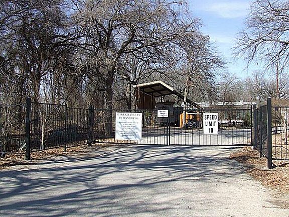 3rd image of 5701 Cattle Barn Ln