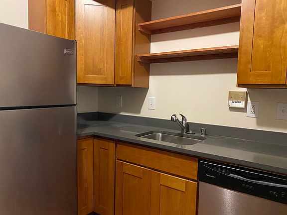 3rd image of 3301 Beacon Ave S APT 14