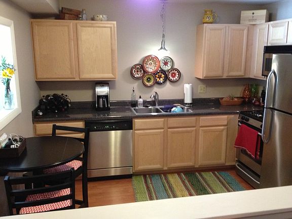 3rd image of 2238 Abbeywood Dr APT A