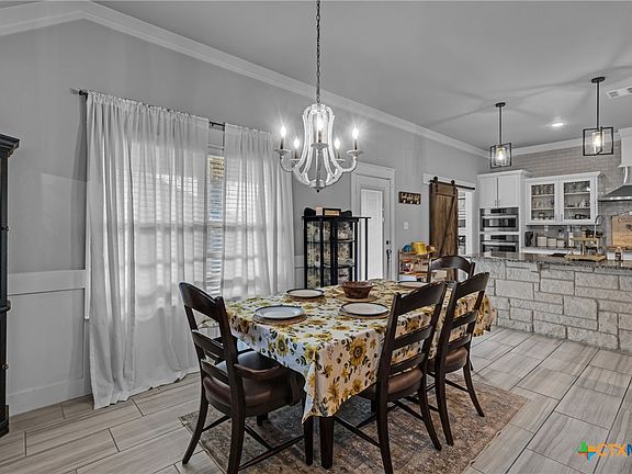 4th image of 2737 Paisley Dr