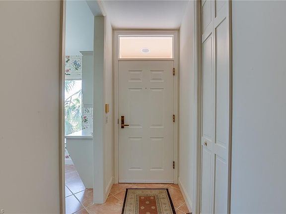 4th image of 2385 Hidden Lake Dr APT 2