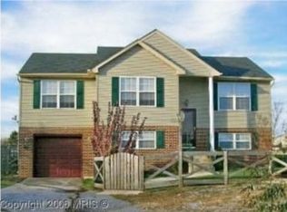 110 Flanagan Dr, Taneytown, MD