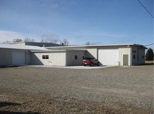 3041 N Adams Rd, Jonesville, MI 49250