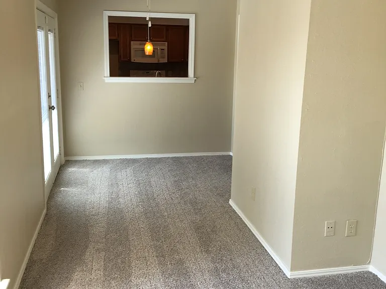 10050 Southridge Dr — Photo 16