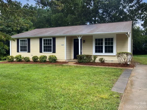 4623 Brenda Ct, Charlotte, NC 28269