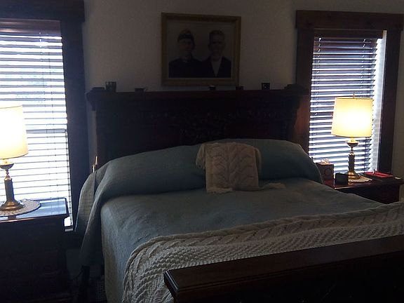 Master bdrm. split floorplan