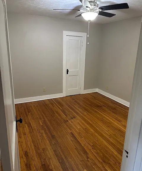 2327 Cedar Ln — Photo 6