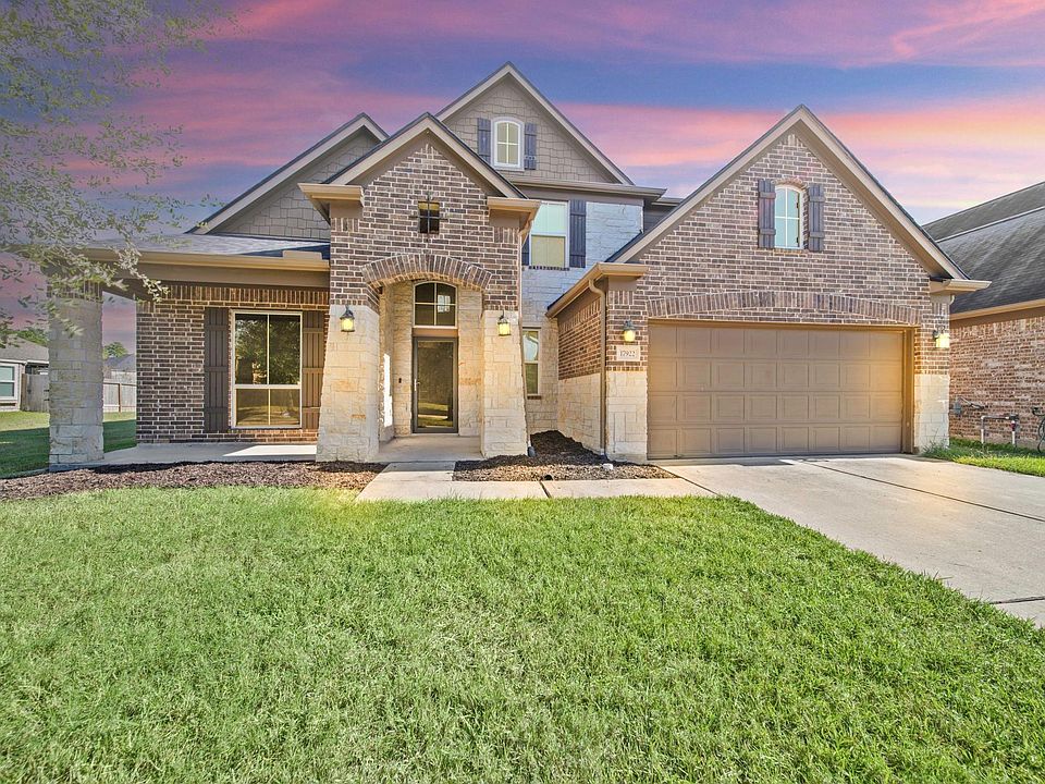 1st image of 17922 Silver Bend Dr