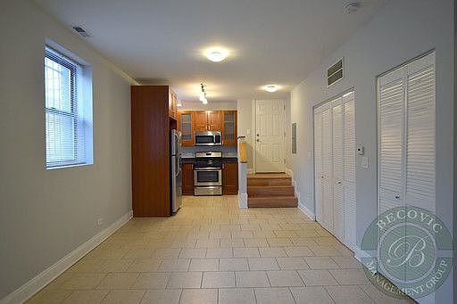 5th image of 7530 N Seeley Ave APT B6