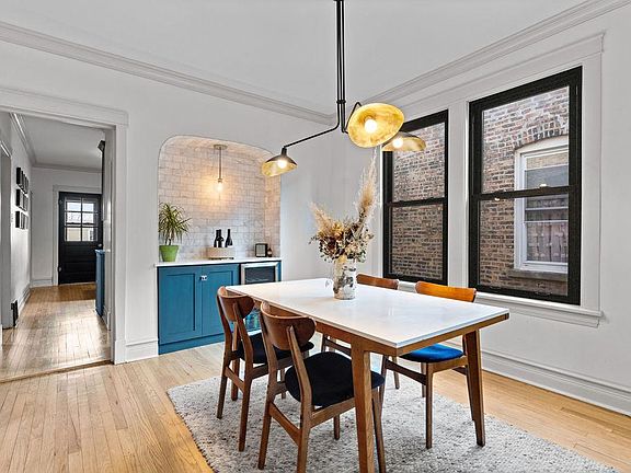 5th image of 3651 N Troy St #2