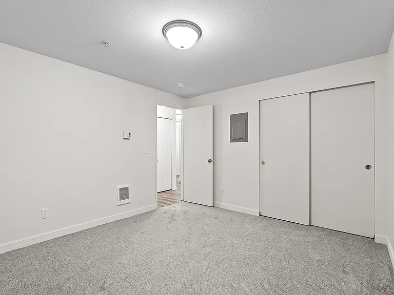Spacious 2x2 Apartment Homes in Central Tacoma! — Photo 32