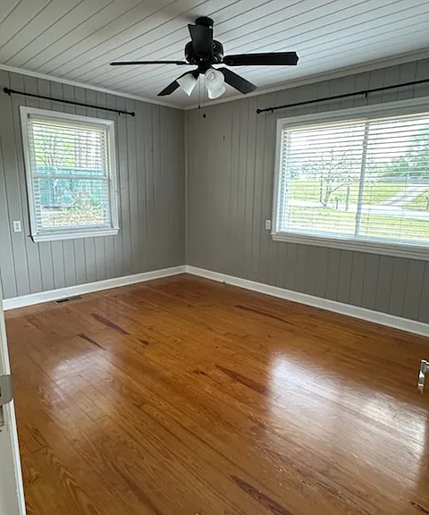 102 McCormick Ave — Photo 7