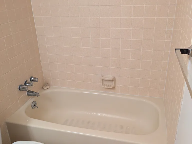 1345 Sumner St #3 — Photo 8