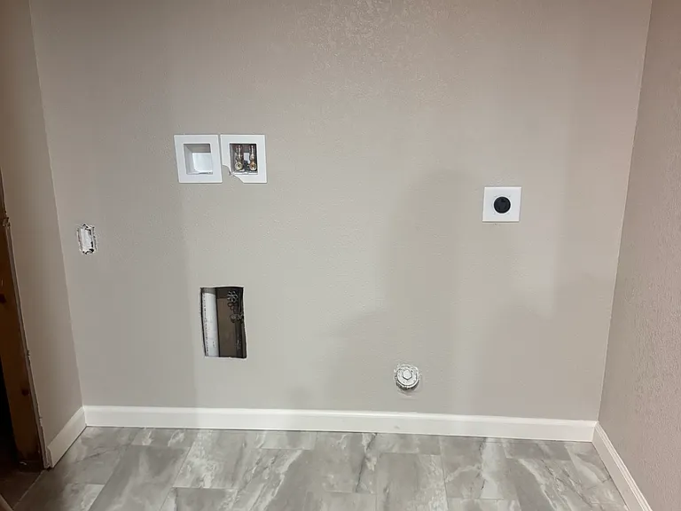 436 Baylor St — Photo 15
