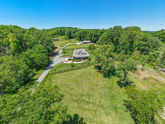 93rd image of 157 Giles Ln