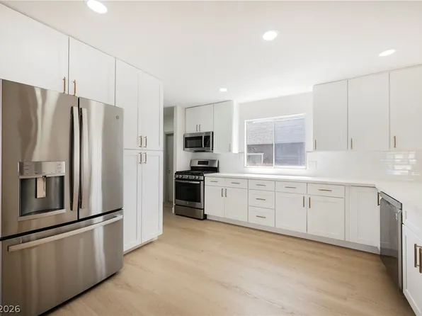 2774 Rainer Ct, Las Vegas, NV 89142