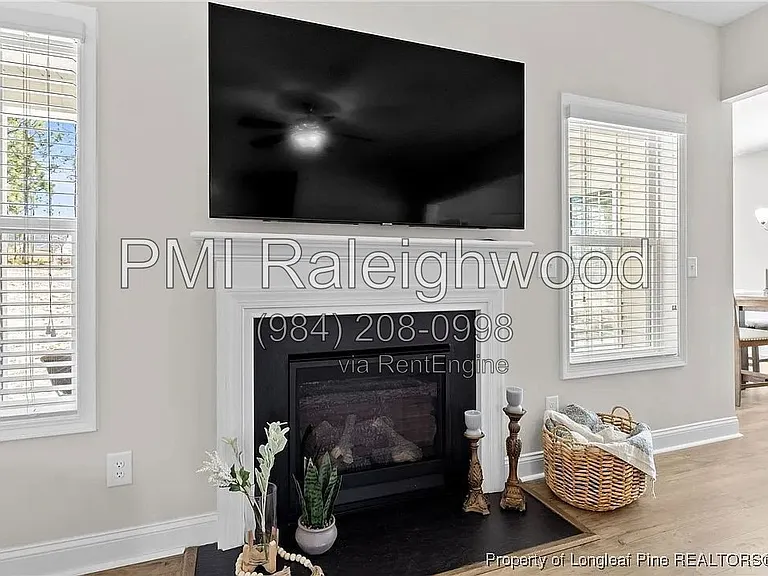 1245 Whitney Dr — Photo 6
