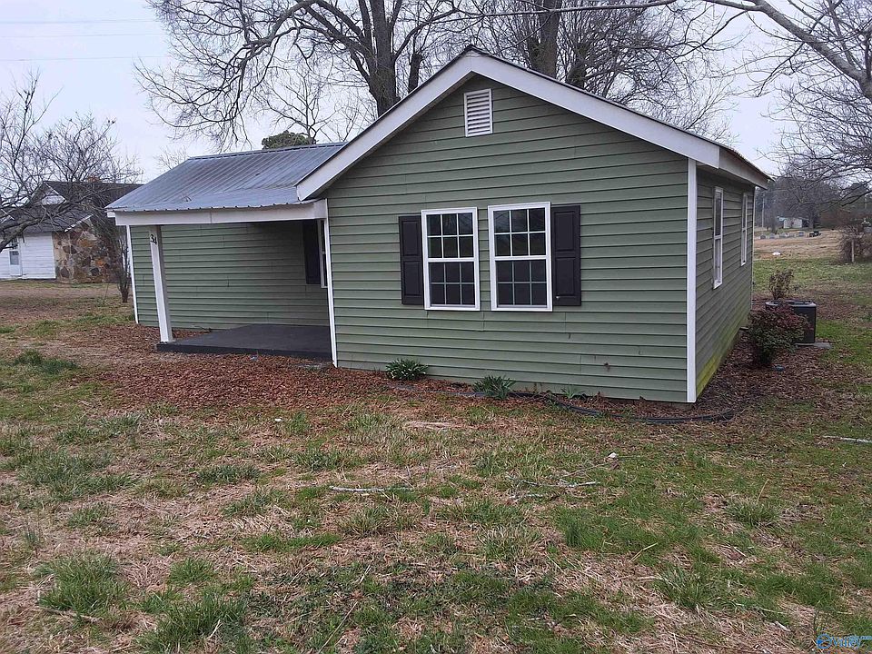 1st image of 34 Woodview Rd