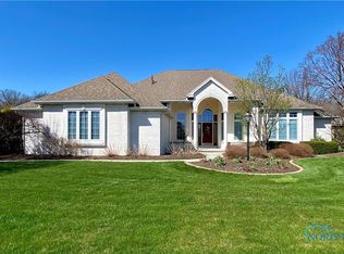 5031 Park Place Dr, Oregon, OH 43616