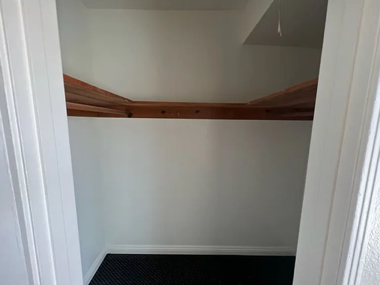RV T 1063-1067 — Photo 11