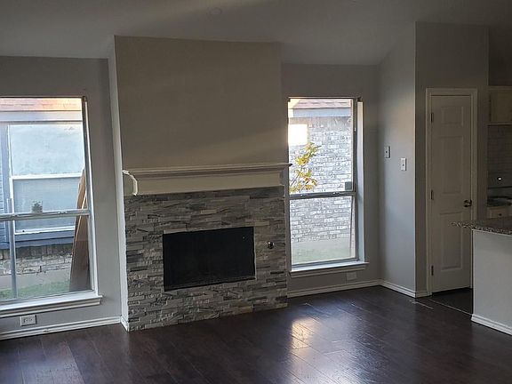 3rd image of 713 Rockett Ln