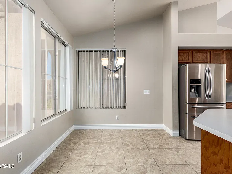 359 E Horseshoe Ave — Photo 16