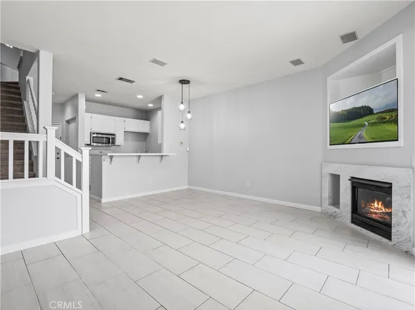 27024 Wolf Creek Trl Unit 22, Santa Clarita, CA 91354